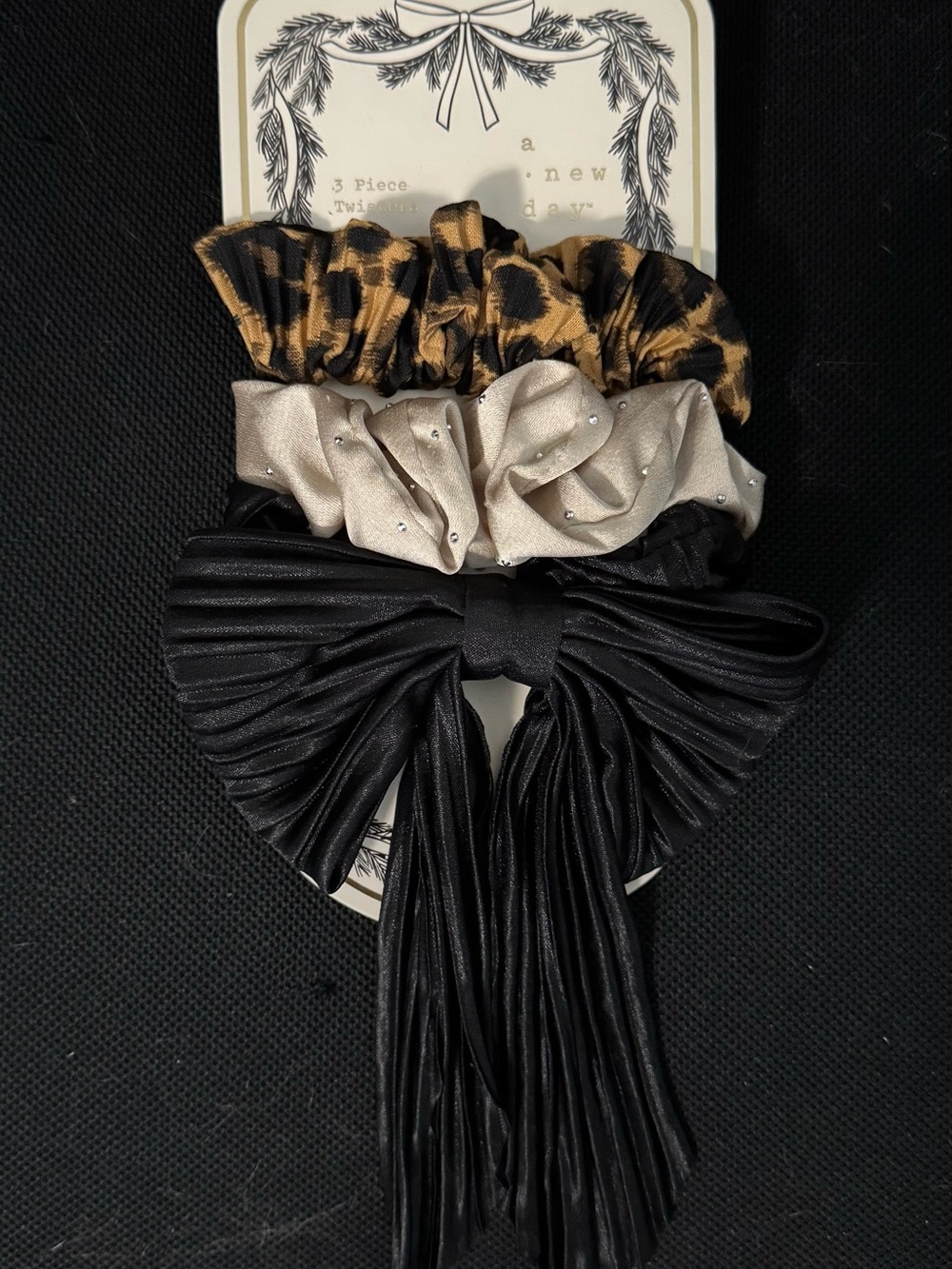 Satin Bow & Scrunchie Set - Picture 6 of 7